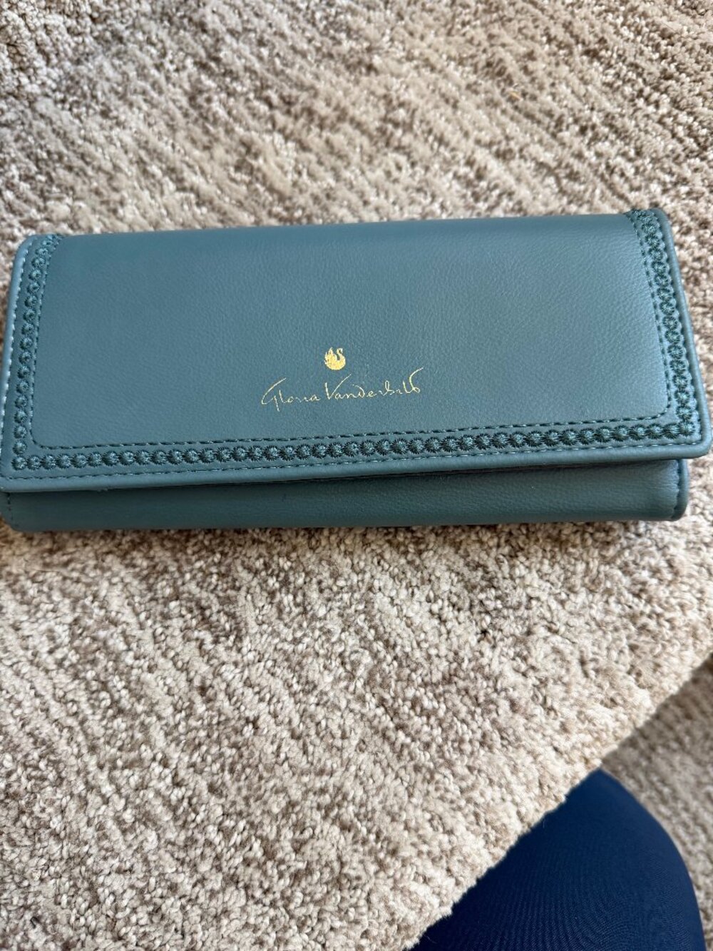 Glora Vanderbilt Teal Color Wallet